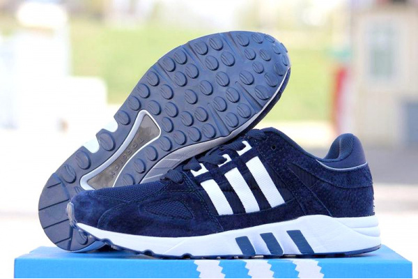 Мужские кроссовки Adidas Equipment Running Guidance 93 темно-синие с белым
