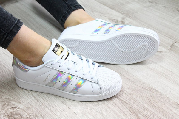 Женские кроссовки Adidas Classics Superstar Hologram Iridescent белые