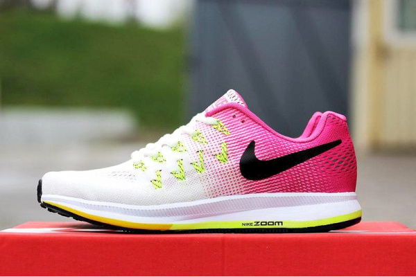 Женские кроссовки Nike Air Zoom Pegasus 34 белые с розовым