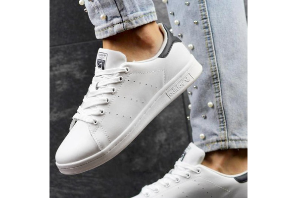 Женские кроссовки Adidas Originals Stan Smith белые