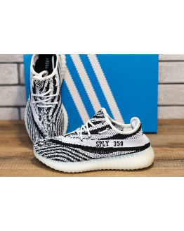 Жіночі кросівки Adidas Yeezy Boost 350 V2 білі з чорним