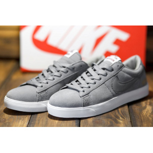 Жіночі кросівки Nike SB Blazer Low GT x Supreme сірі