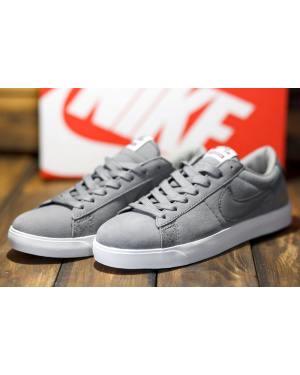 Жіночі кросівки Nike SB Blazer Low GT x Supreme сірі