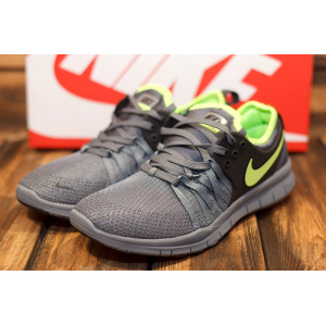 Женские кроссовки Nike Training 5.0 серые с зеленым