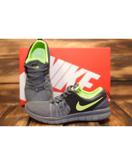 Женские кроссовки Nike Training 5.0 серые с зеленым