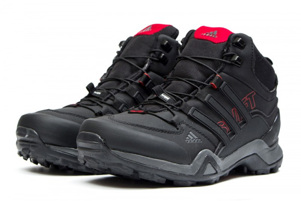Мужские ботинки на меху Adidas Terrex Swift R Mid GTX черные с красным