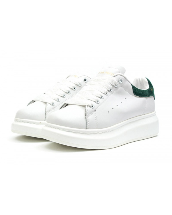 Жіночі кросівки Alexander McQueen Oversized Sole Low Sneaker білі з зеленим