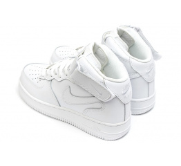 Женские высокие кроссовки Nike Air Force 1 Mid '07 белые