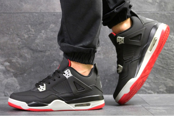 Мужские кроссовки Nike Air Jordan 4 Retro черные