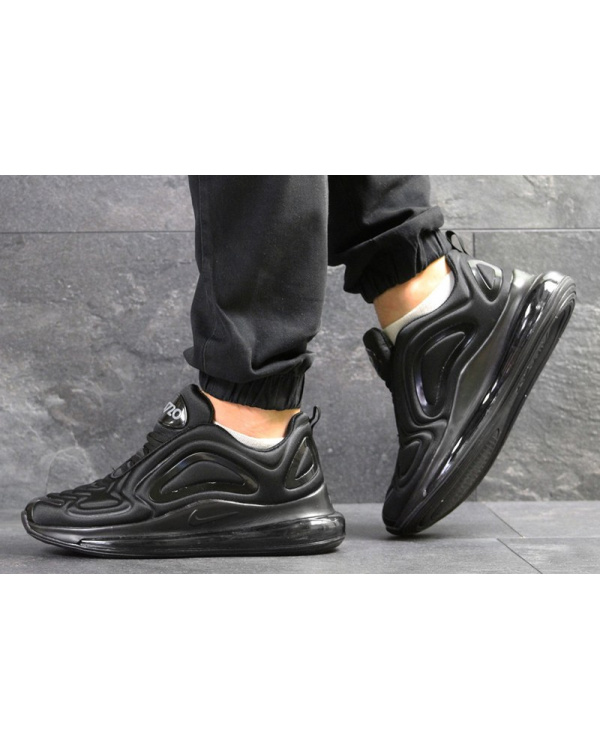 Чоловічі кросівки Nike Air Max 720 чорні