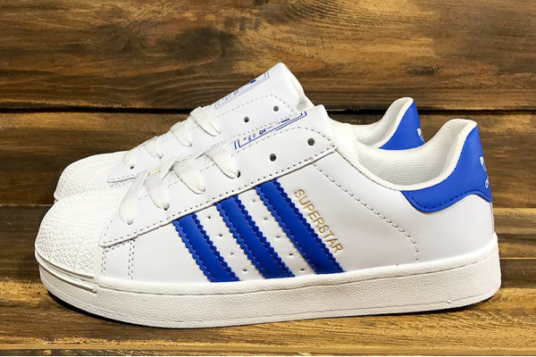 Женские кроссовки Adidas Superstar белые с синим