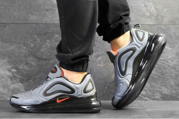 Мужские кроссовки Nike Air Max 720 серые с черным