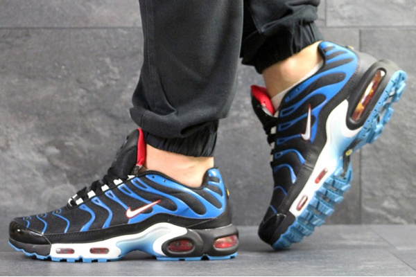 Мужские кроссовки Nike Air Max Plus TN черные с голубым