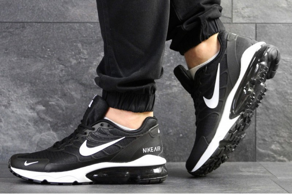 Мужские кроссовки Nike Air Vapormax Turbo черные с белым