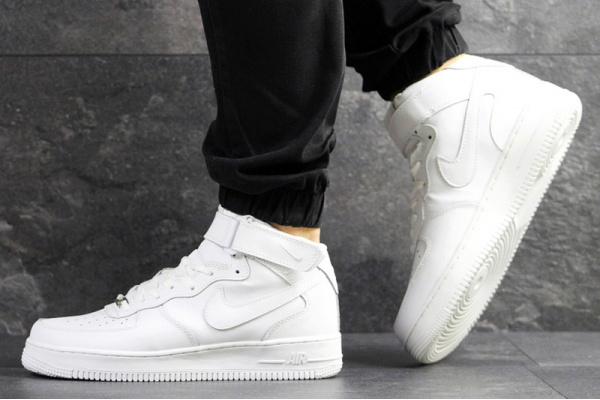 Мужские высокие кроссовки Nike Air Force 1 High белые