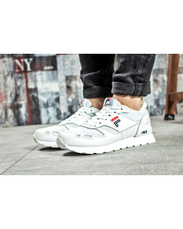 Женские кроссовки Fila белые
