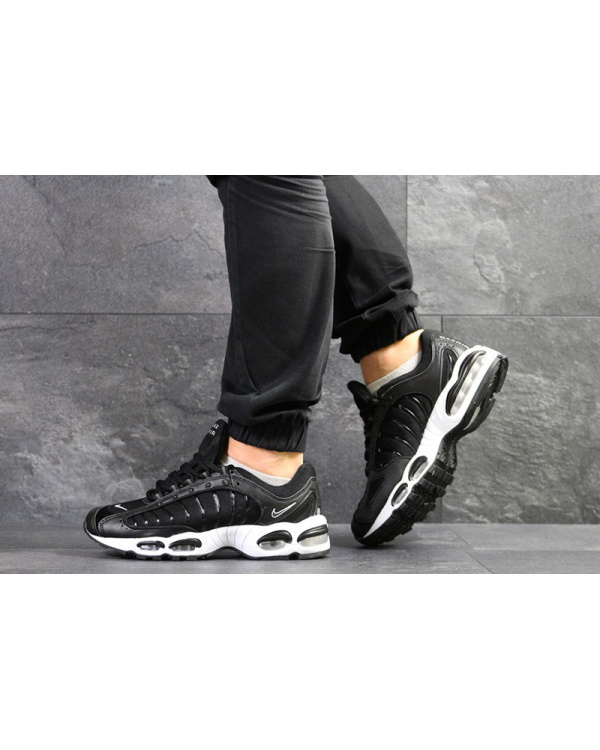 Мужские кроссовки Nike Air Max Tailwind 4 черные с белым