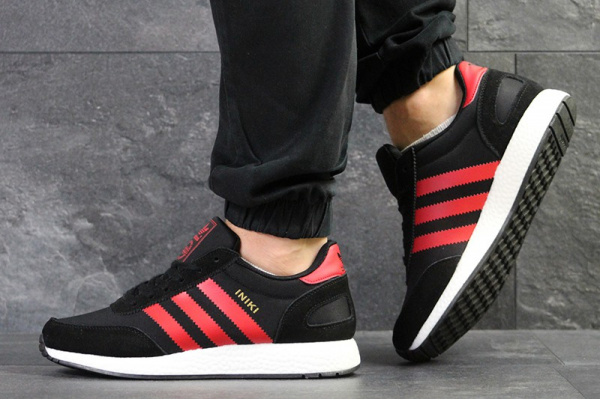 Мужские кроссовки Adidas Iniki черные с красным