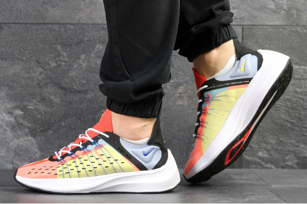 Мужские кроссовки Nike EXP-X14 многоцветные