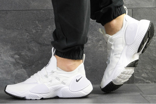 Мужские кроссовки Nike Huarache E.D.G.E. белые