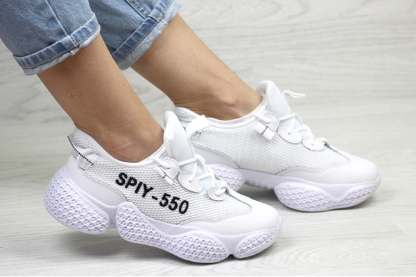 Женские кроссовки Adidas Yeezy SPIY-550 белые