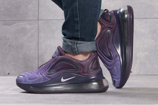 Женские кроссовки Nike Air Max 720 фиолетовые