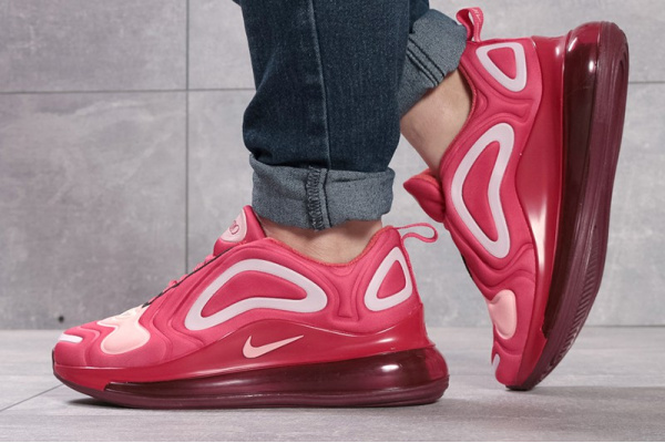 Женские кроссовки Nike Air Max 720 красные