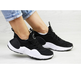 Женские кроссовки Nike Huarache E.D.G.E. черные с белым
