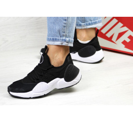 Женские кроссовки Nike Huarache E.D.G.E. черные с белым