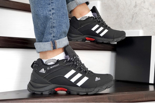 Мужские кроссовки на меху Adidas TERREX ClimaProof черные с белым
