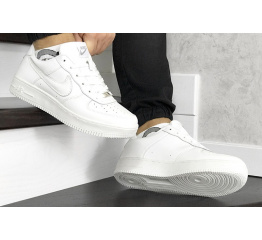 Мужские кроссовки Nike Air Force 1 '07 белые