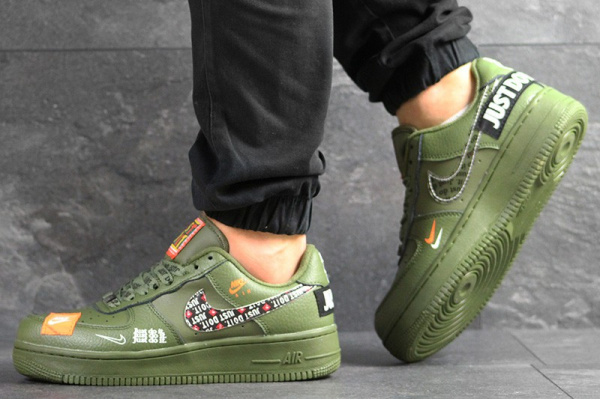 Мужские кроссовки Nike Air Force 1 Just Do It зеленые