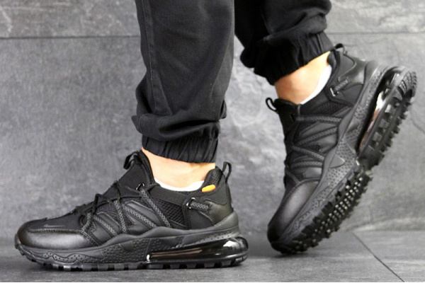 Мужские кроссовки Nike Air Max 270 Bowfin черные