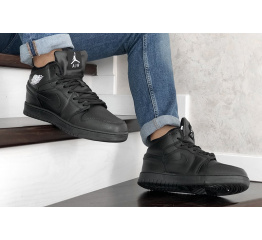 Купить Мужские высокие кроссовки на меху Nike Air Jordan 1 Retro High OG черные в Украине