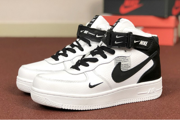 Air force 1 07 lv8 deals mid utility