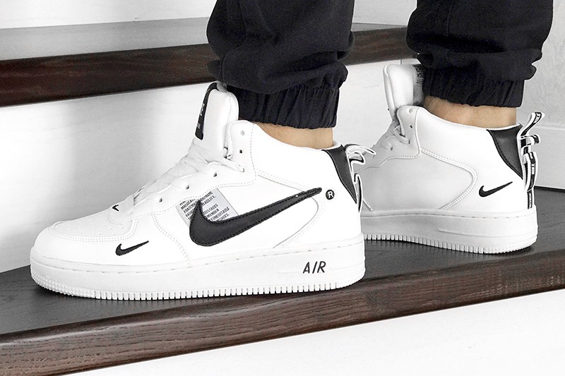 Black 8 white. Кроссовки Nike Air Force 1 07 Mid lv8. Nike Air Force 1 Mid lv8 Utility White. Кроссовки Nike Air Force 1 07 Mid lv8 цвет белый. Зимние кроссовки Nike Air Force 1 07 Mid lv8 цвет белый.