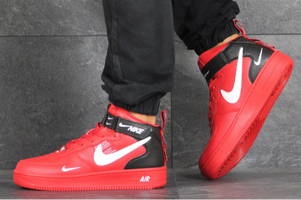 Мужские высокие кроссовки Nike Air Force 1 '07 Mid Lv8 Utility красные