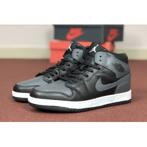 Чоловічі високі кросівки Nike Air Jordan 1 Retro High OG black/grey