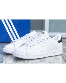 Жіночі кросівки Adidas Stan Smith білі з чорним