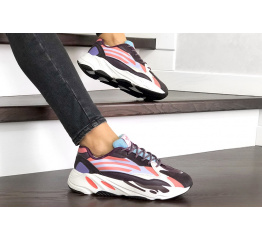 Женские кроссовки Adidas Yeezy Boost 700 V2 Static фиолетовые с белым