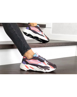 Жіночі кросівки Adidas Yeezy Boost 700 V2 Static фіолетові з білим