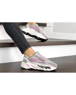Жіночі кросівки Adidas Yeezy Boost 700 V2 Static сірі з рожевим