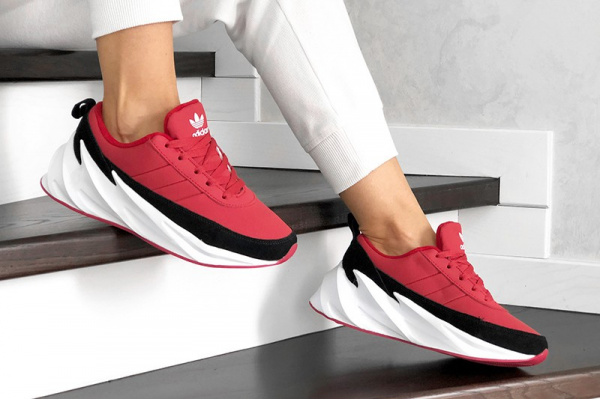 Женские кроссовки на меху Adidas Sharks Fur красные