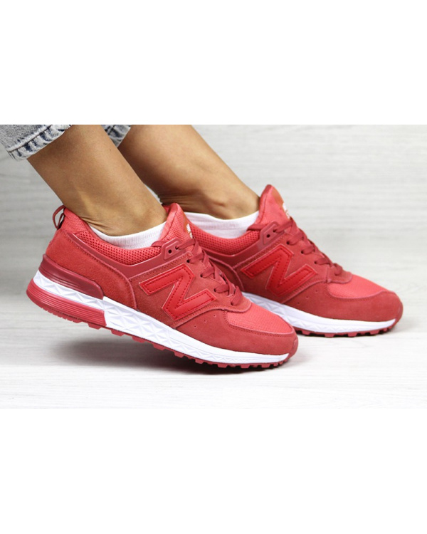 Женские кроссовки New Balance 574 Sport красные