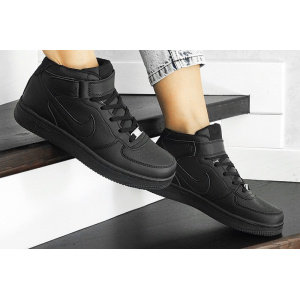 Женские высокие кроссовки Nike Air Force 1 Mid черные