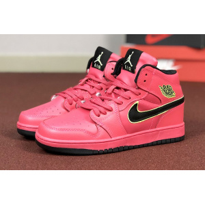 Женские высокие кроссовки Nike Air Jordan 1 Retro High OG red