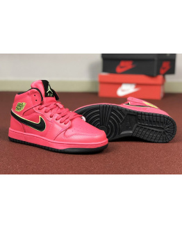 Жіночі високі кросівки Nike Air Jordan 1 Retro High OG red