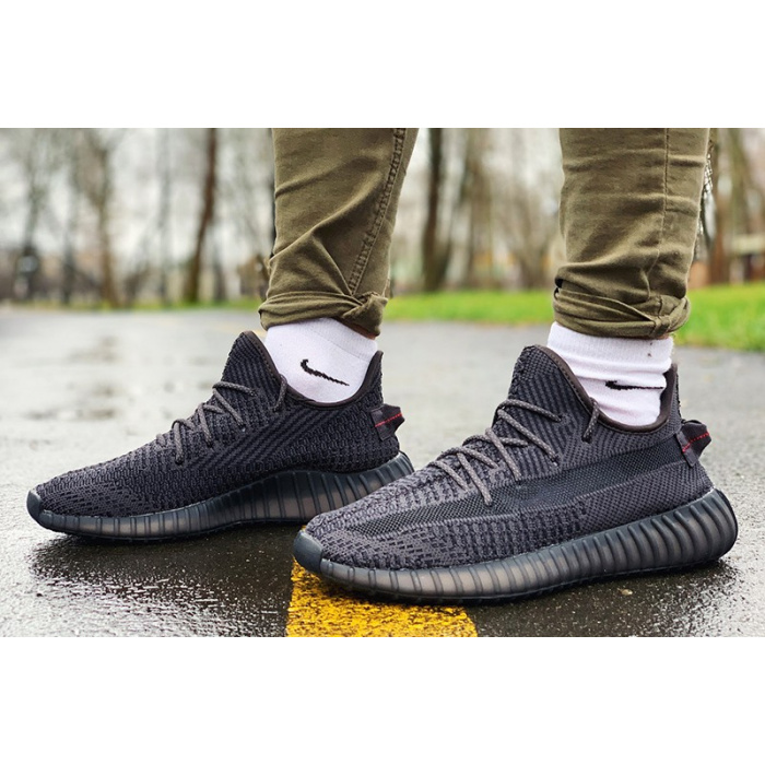Купить мужские кроссовки Adidas Yeezy Boost 350 V2 черные