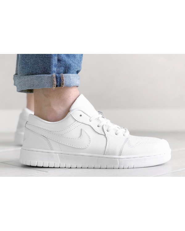 Мужские кроссовки Nike Air Jordan 1 Low белые