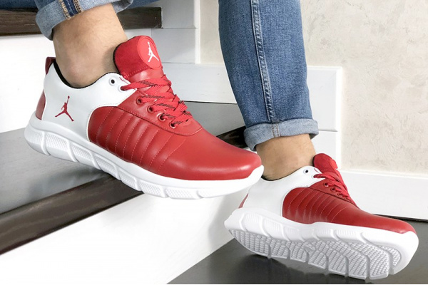 Мужские кроссовки Nike Air Jordan красные с белым